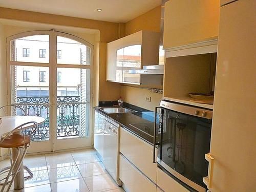 Lovely 2 Bed 2 Bath Apartment In Cannes On Rue Antibea Easy Walk To The Palais 224 Exteriör bild